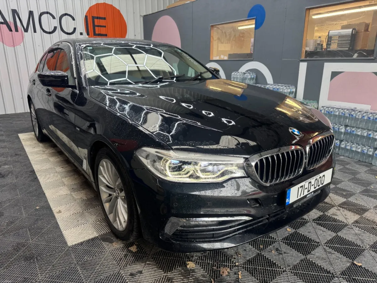 BMW 5-Series 2017 BMW 523D LUXURY  AUTOMATIC / CRU - Image 1