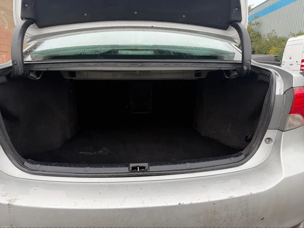 Toyota Avensis 2015 - Image 3