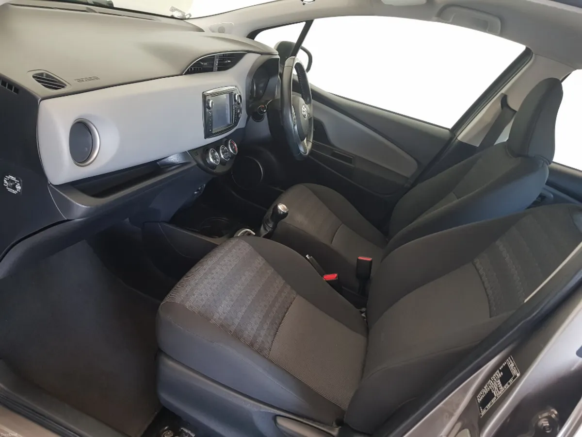 Toyota Yaris 1.0 Luna 4DR - Image 6