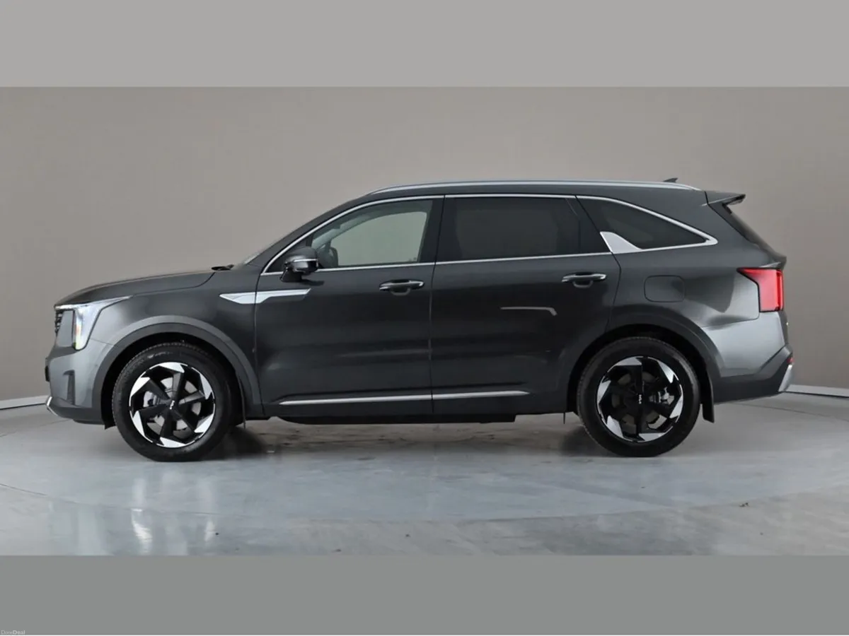 Kia Sorento SE PHEV Auto 4x4 - Image 3