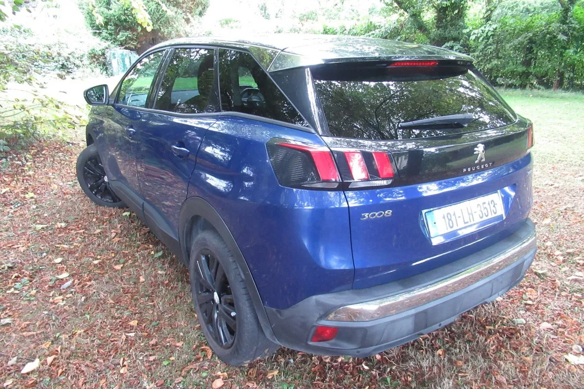 Peugeot 3008 2018, 1.2 Petrol, Low Mileage - Image 5
