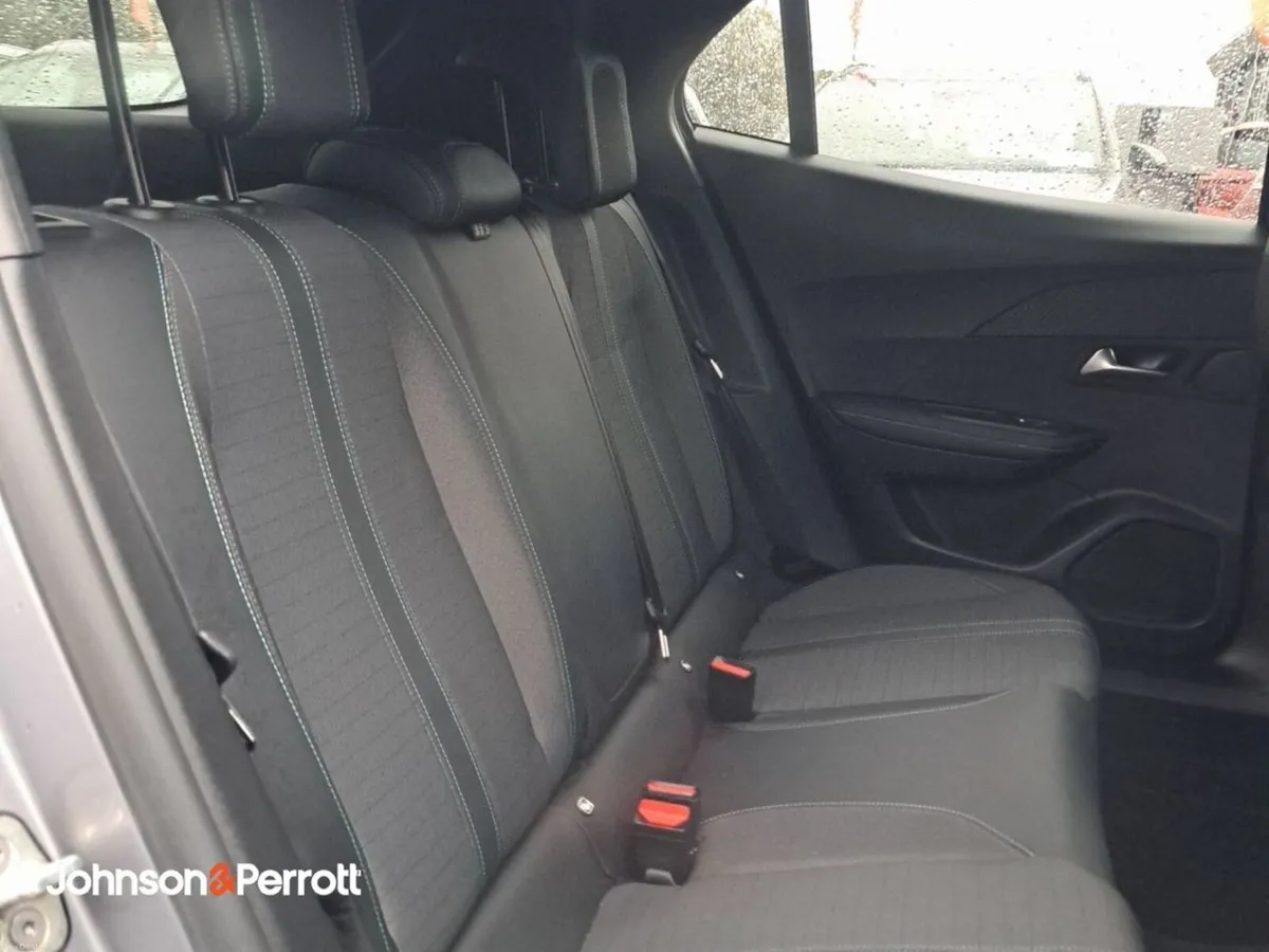 Peugeot 2008 1.2 Puretech 100bhp Allure - Image 5