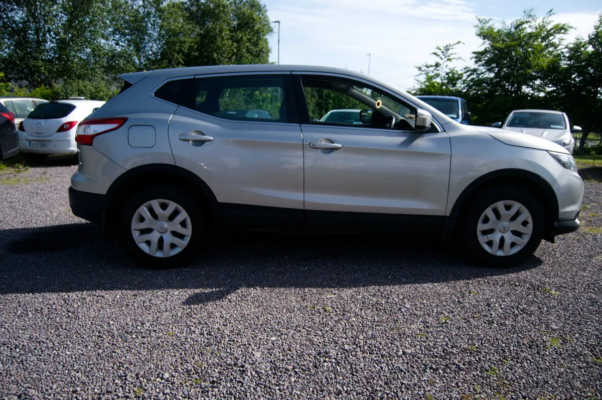 Nissan Qashqai 2014 1.2 PET XE - Image 5