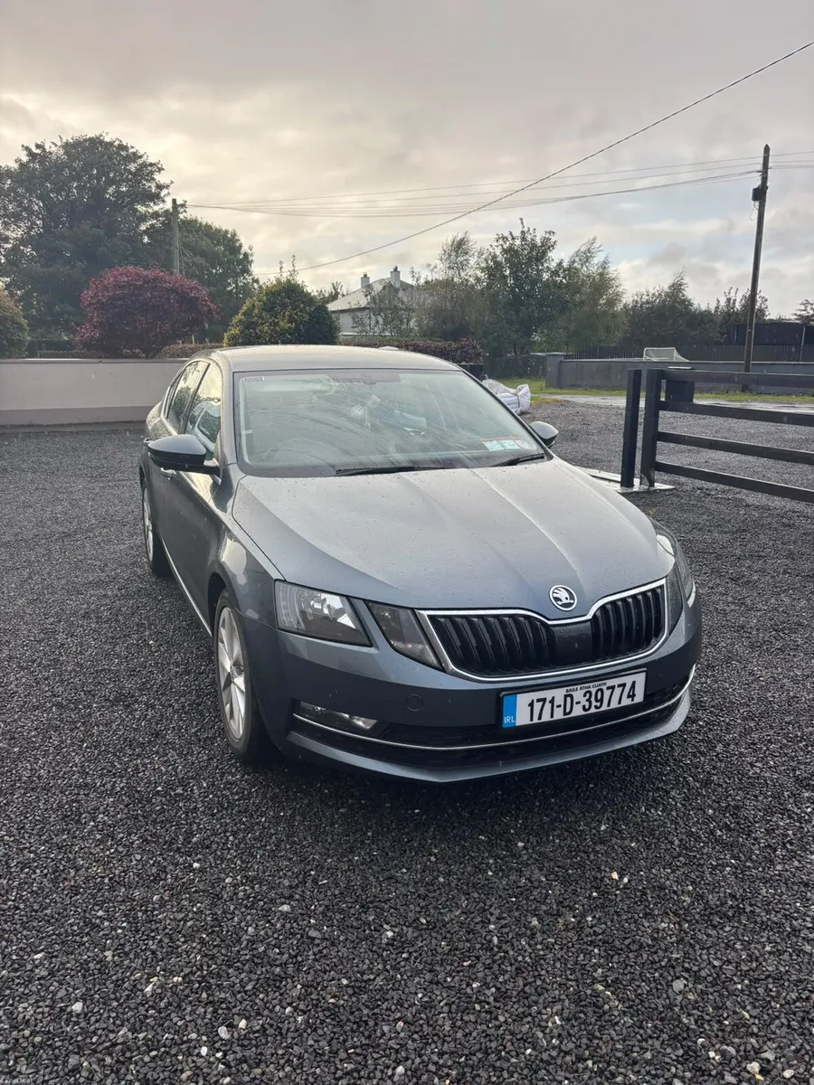 Car - Image 1