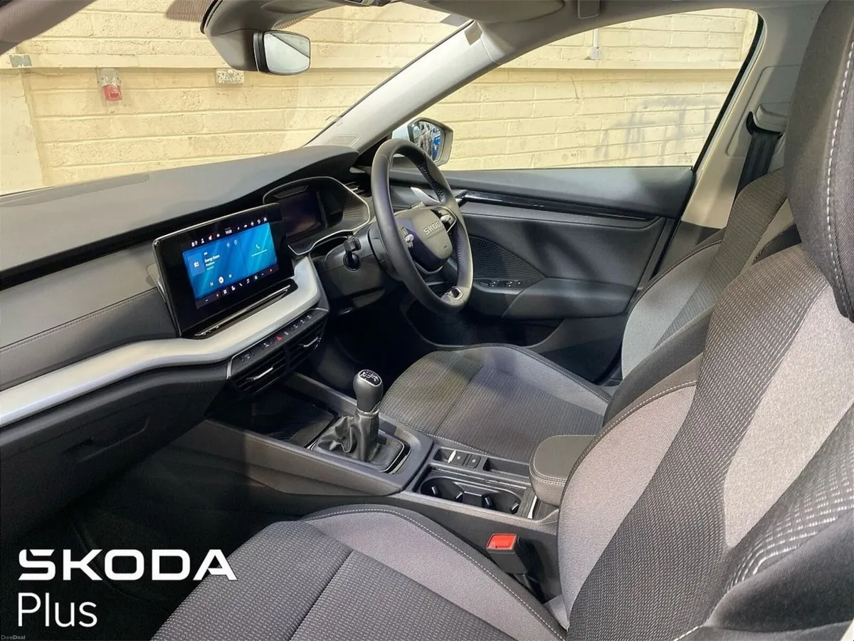 Skoda Octavia Selection 1.5TSI 115bhp - Image 4