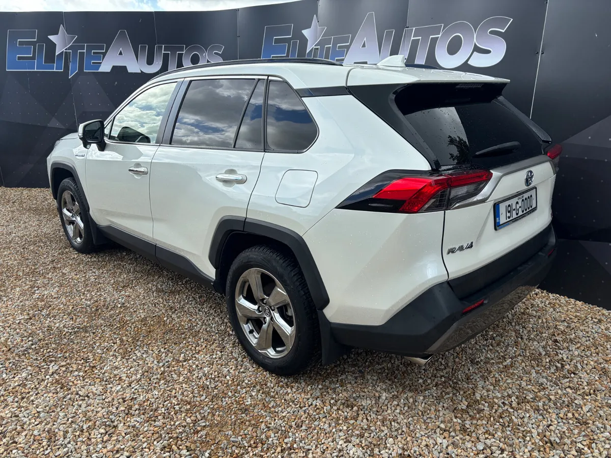 Toyota Rav 4 AWD Self Charging Hybrid 2019 - Image 4