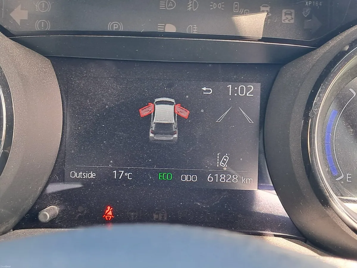 2021 Toyota Yaris Hybrid 1.5 - Excellent Condition - Image 4