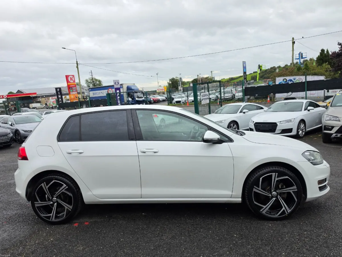 Volkswagen Golf 1.2 TSI AUTOMATIC - ALLOYS - REV C - Image 4