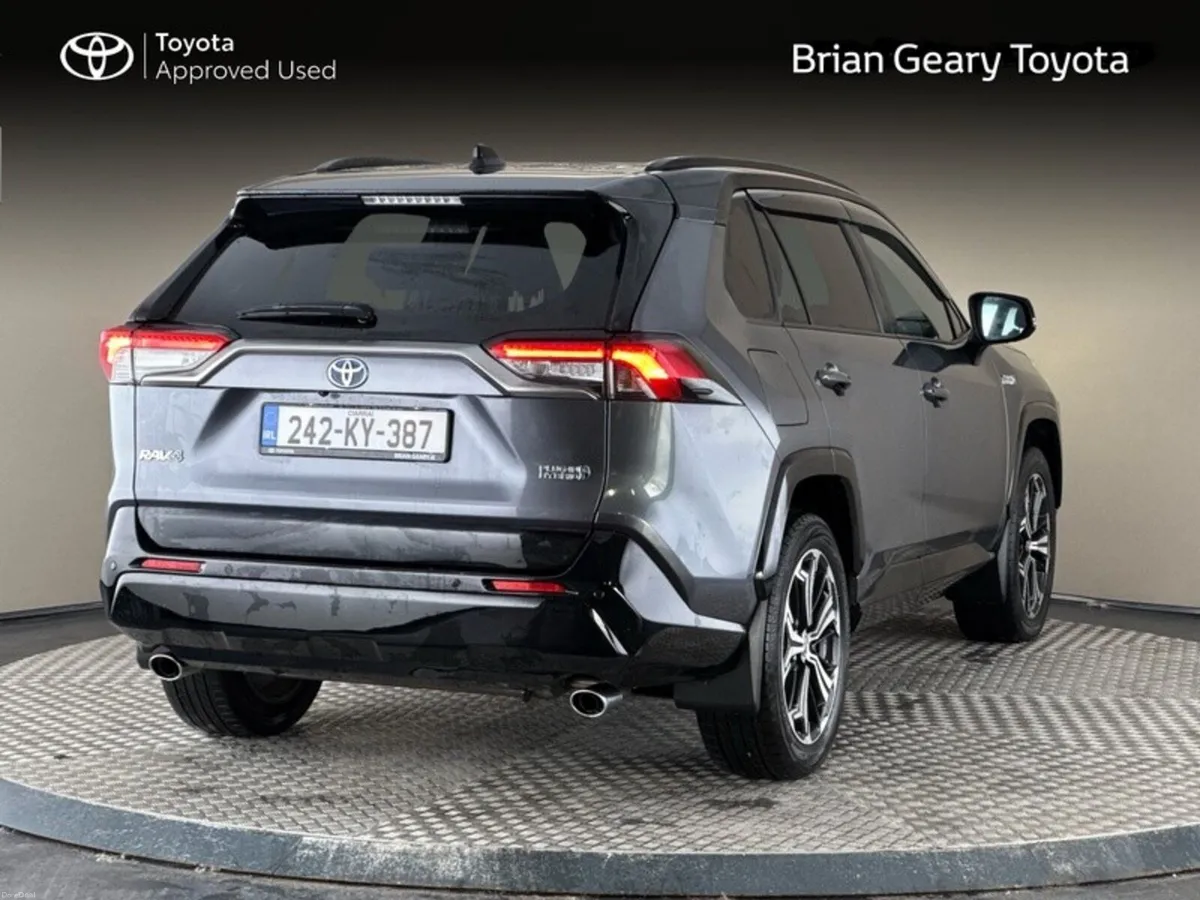 Toyota RAV4 PLUG-IN HYBRID SPORT - Image 2