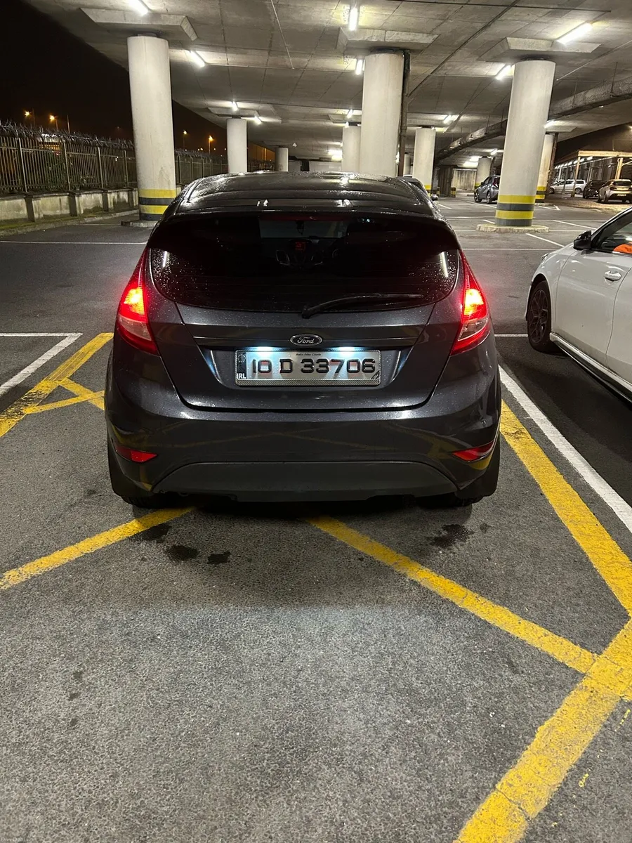 Car - Image 3