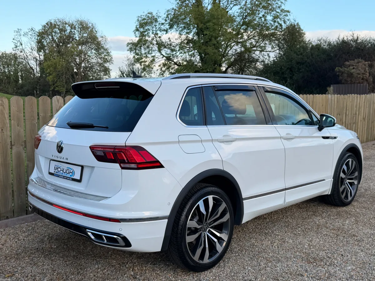 2021 Volkswagen Tiguan R Line - Image 4