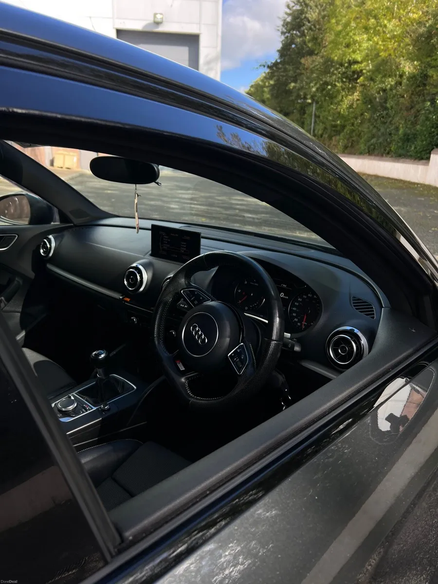 2015 Audi A3 2.0 saloon sline - Image 4