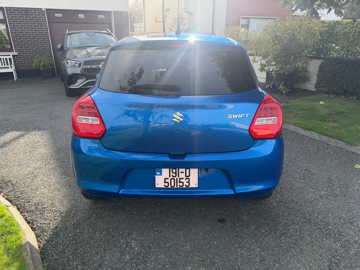 2019 Suzuki Swift AUTOMATIC 1.2 petrol - Image 6