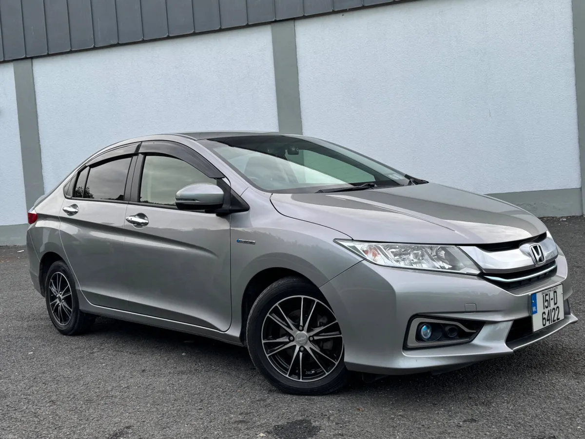 Honda Grace 2015 Automatic 1.5 Hybrid - Image 1