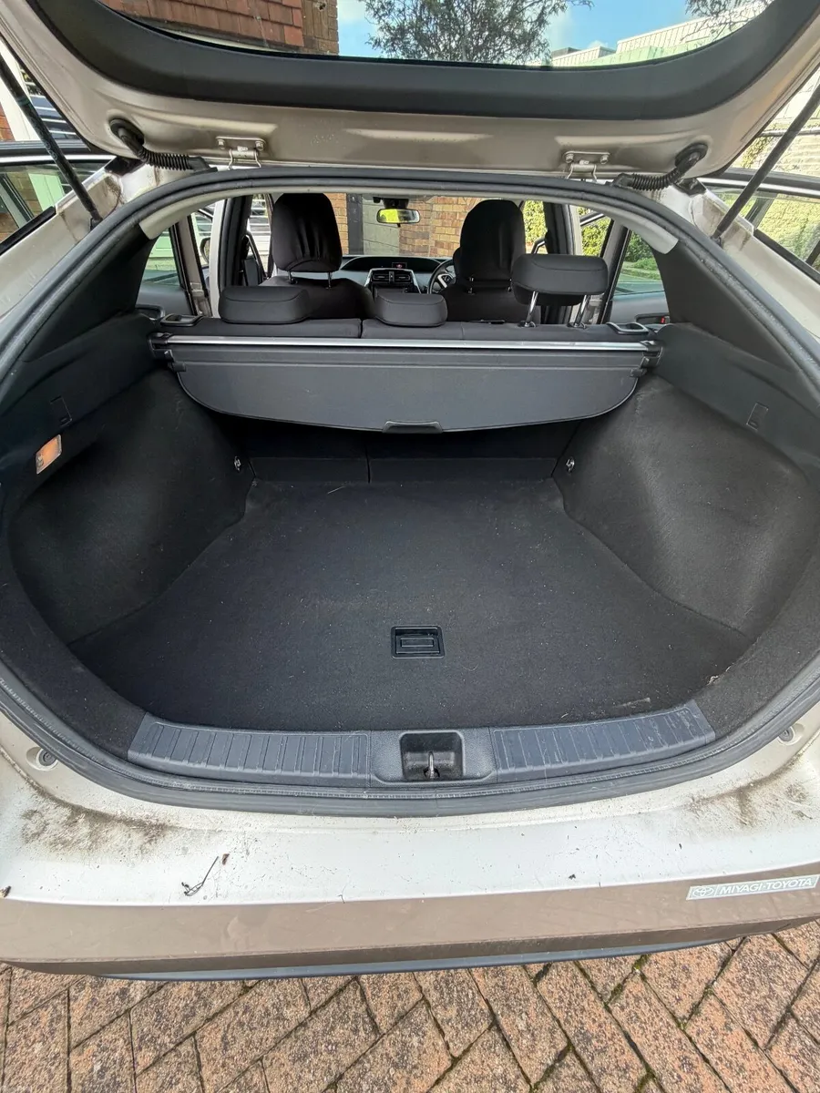 Toyota Prius 2016 - Image 3