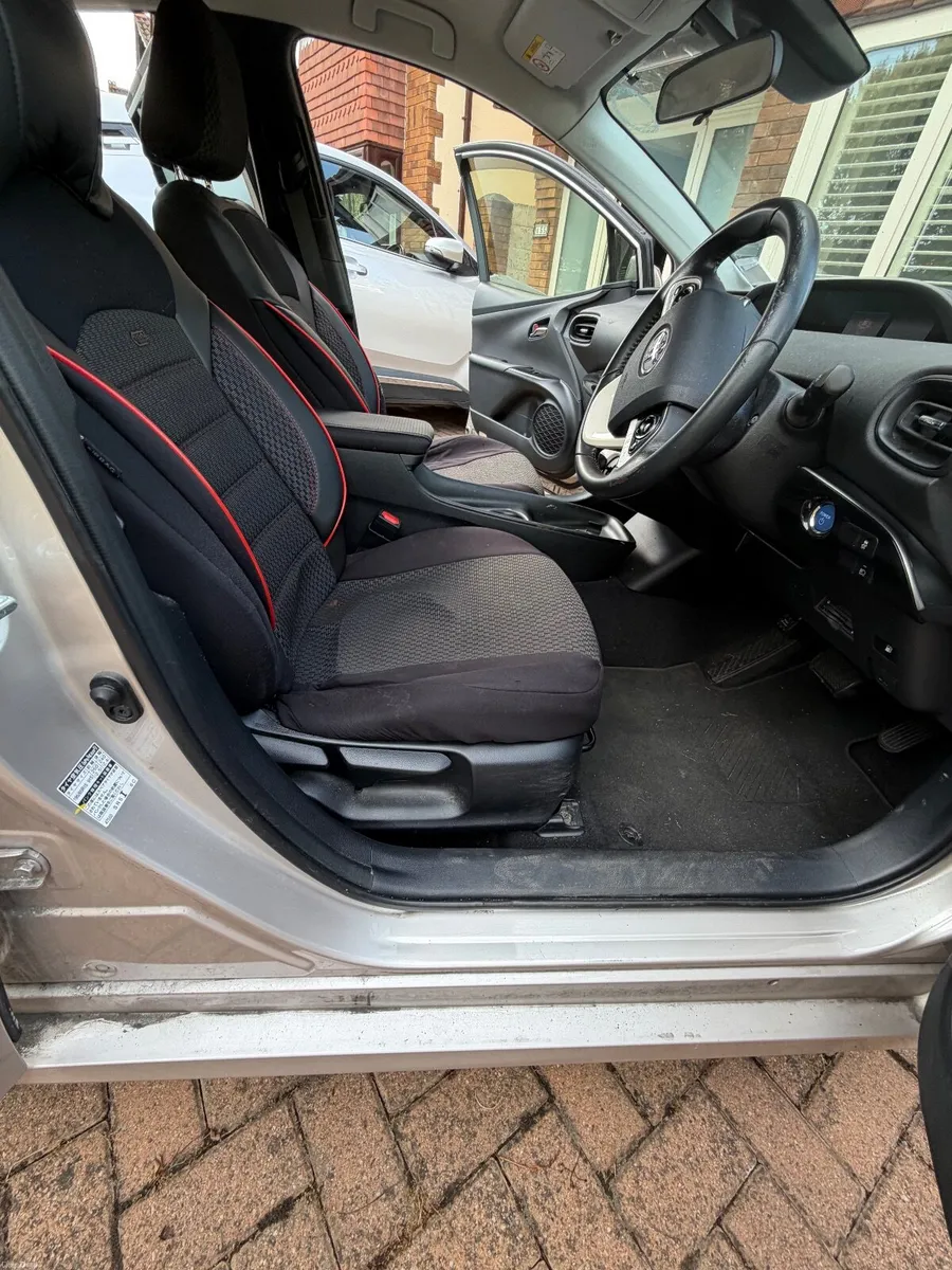 Toyota Prius 2016 - Image 5