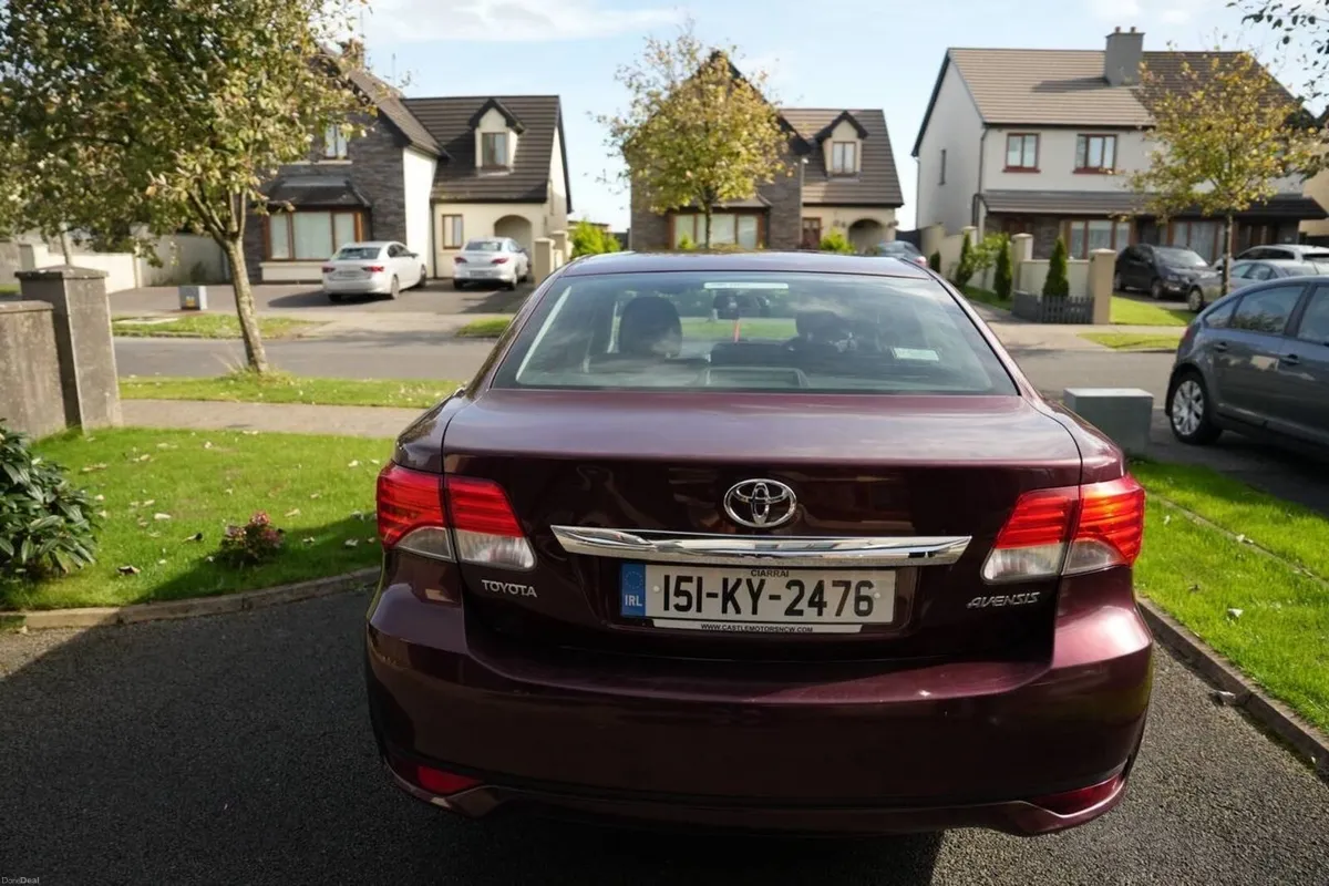2015 Toyota Avensis 2.0 D-4D Saloon - Image 4
