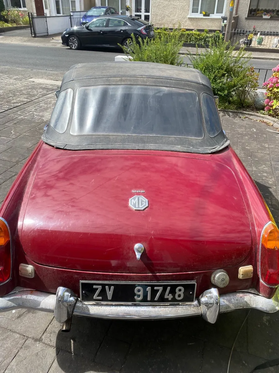 MG MGB 1979 - Image 2