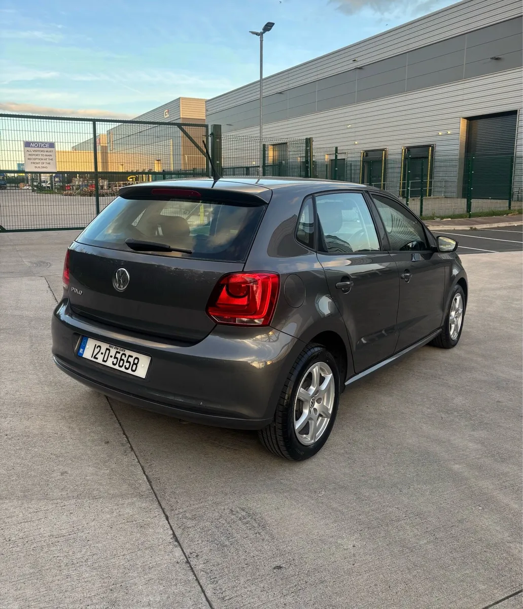 2012 Volkswagen Polo - Image 2