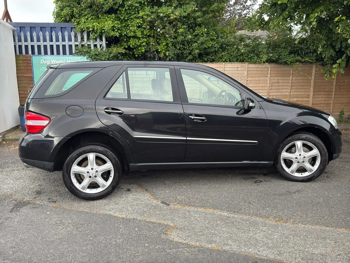 Mercedes - Image 1