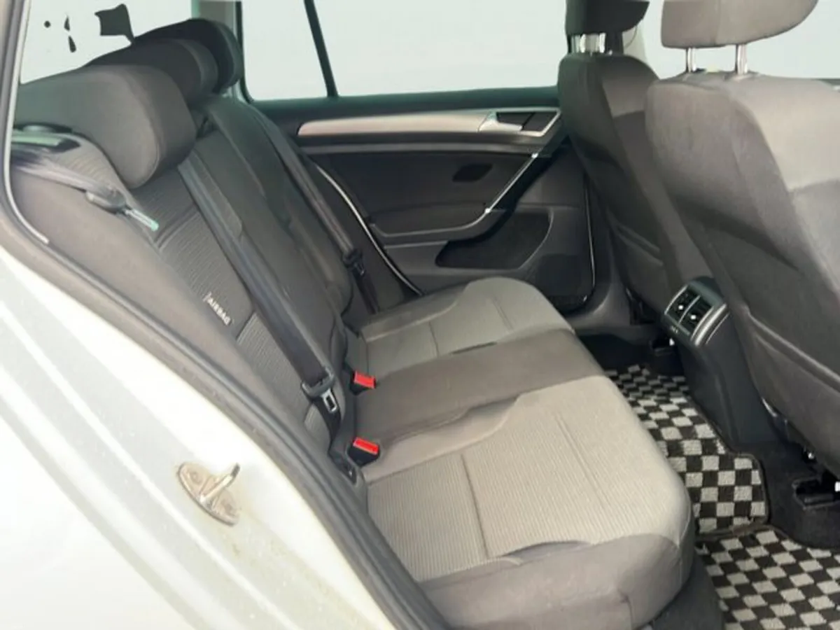 Volkswagen Golf Comfortline Estate 1.2 TSI 110BHP - Image 5