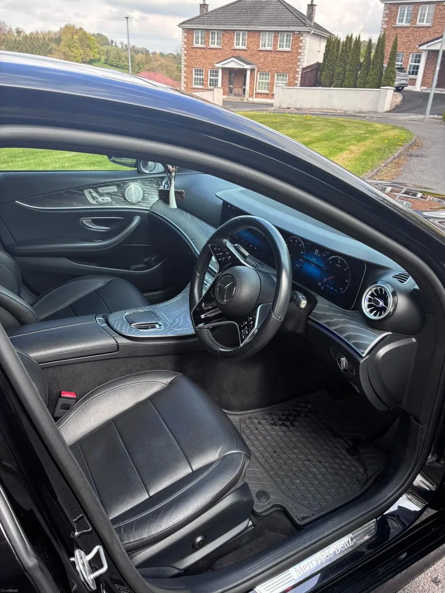 Benz E Class AMG Premium Night ED Pan Roof - Image 4