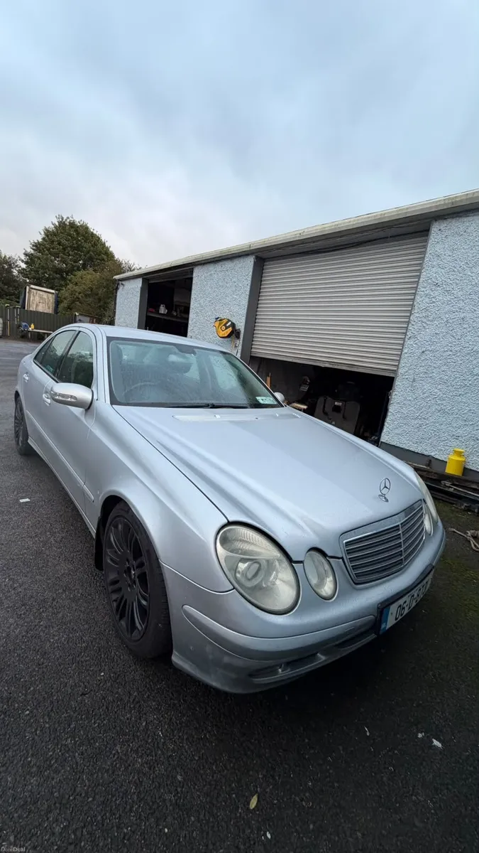 Mercedes e class - Image 6