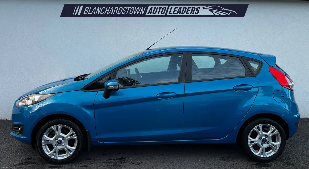 FORD FIESTA ZETEC 1.25 60PS - Image 2