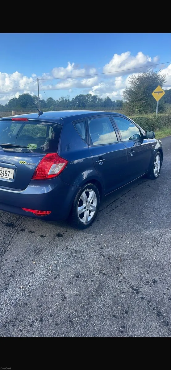 Car - Image 1