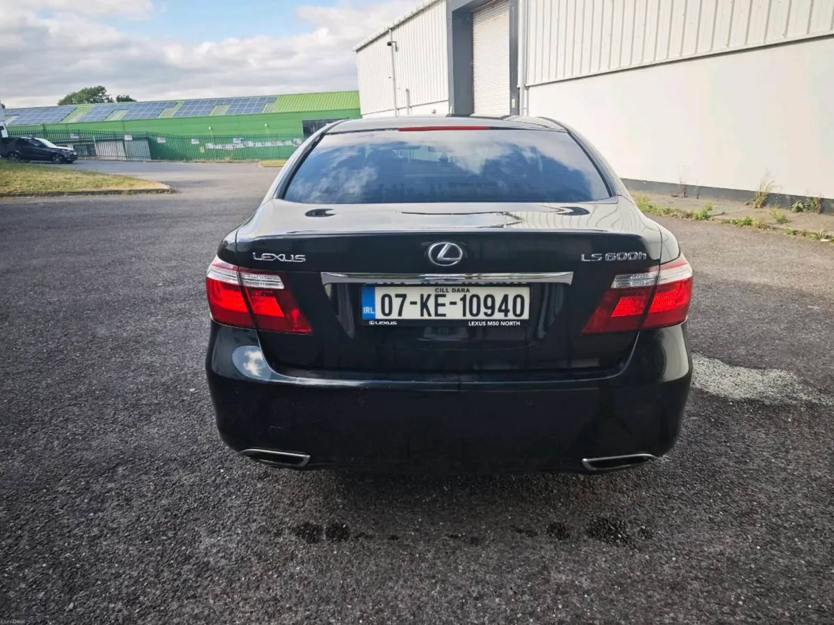 2007 Lexus LS600h - Image 4