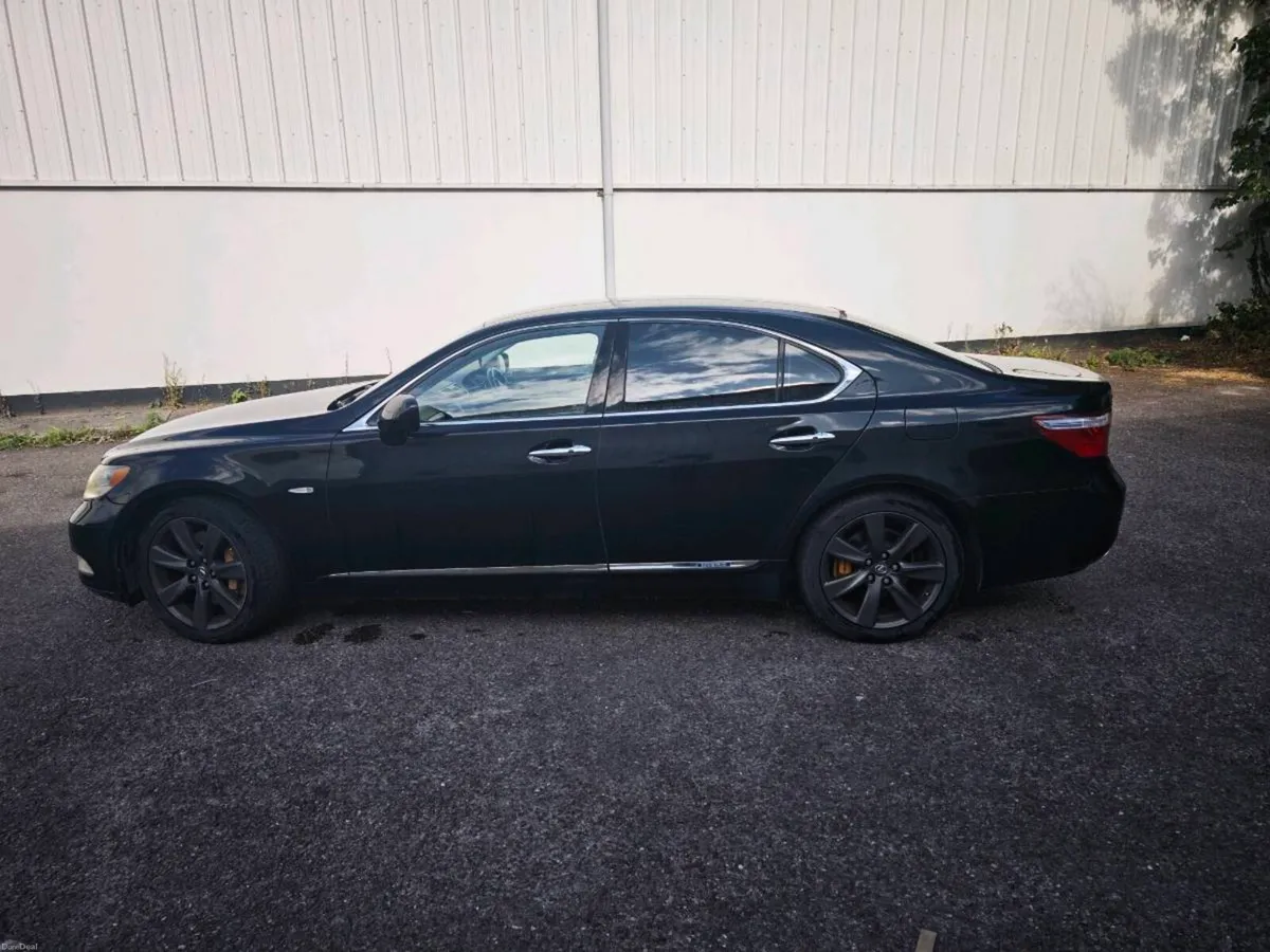 2007 Lexus LS600h - Image 6