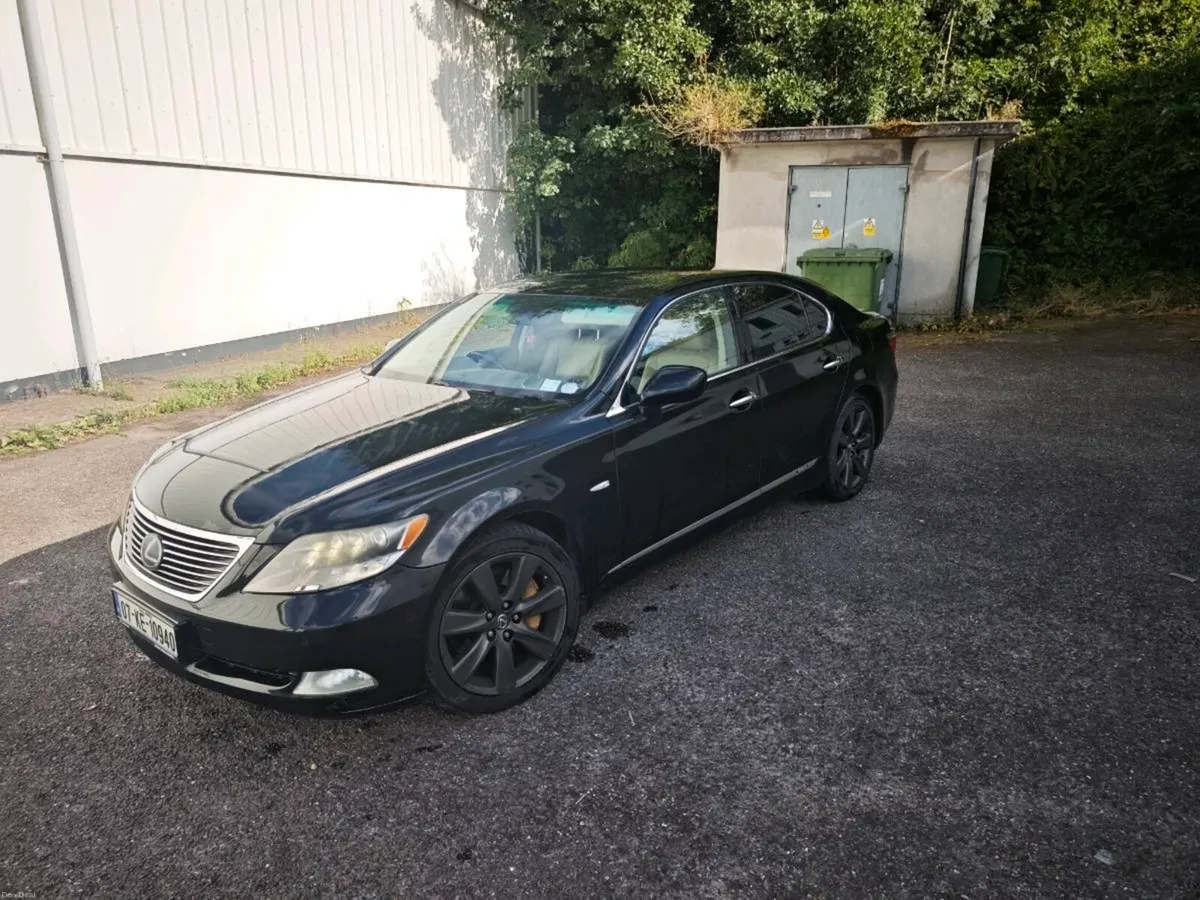 2007 Lexus LS600h - Image 2