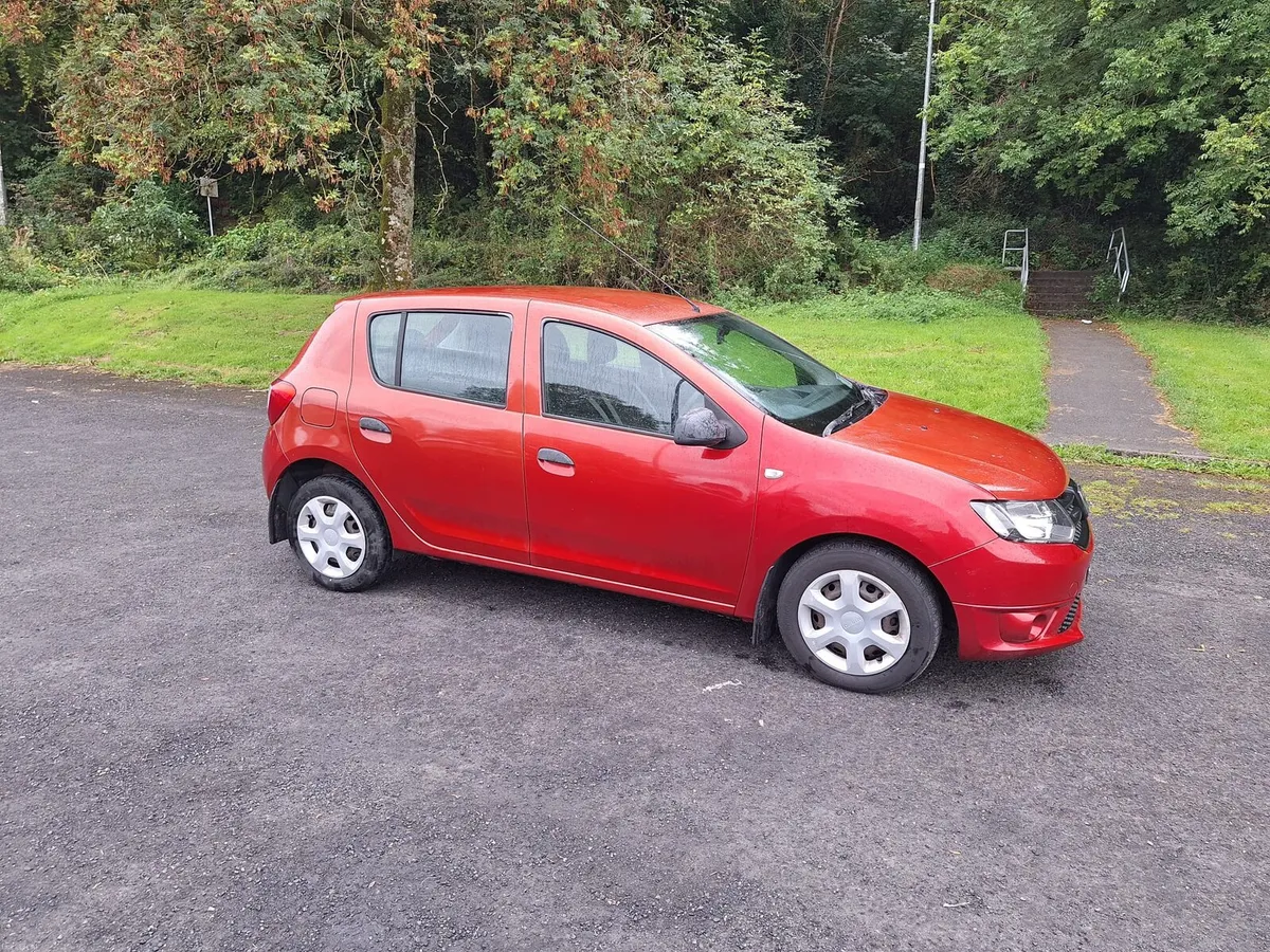 Dacia Sanero 1.2lt petrol Red. - Image 1