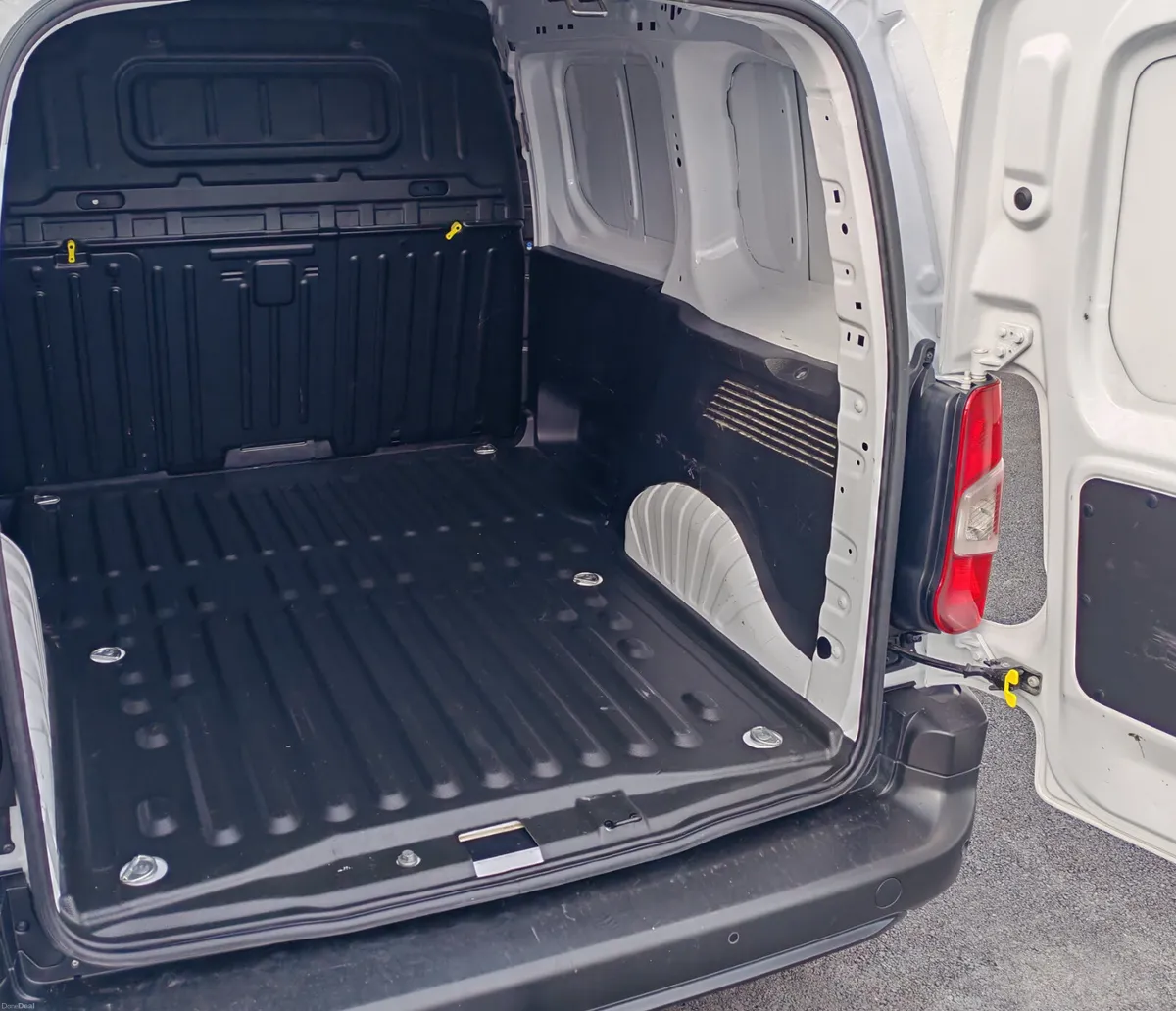 Citroen Berlingo 2025 - Image 2