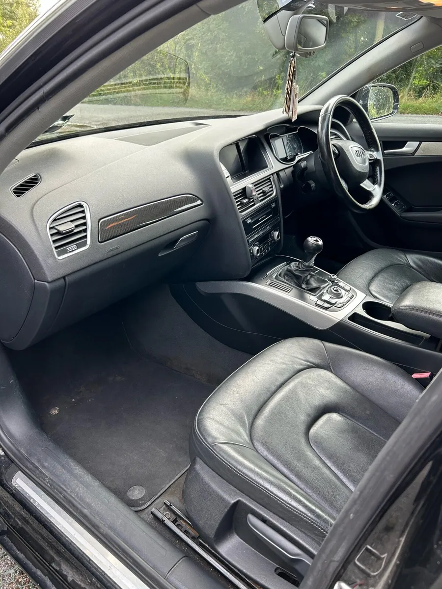 Audi A4  Estate - Image 6