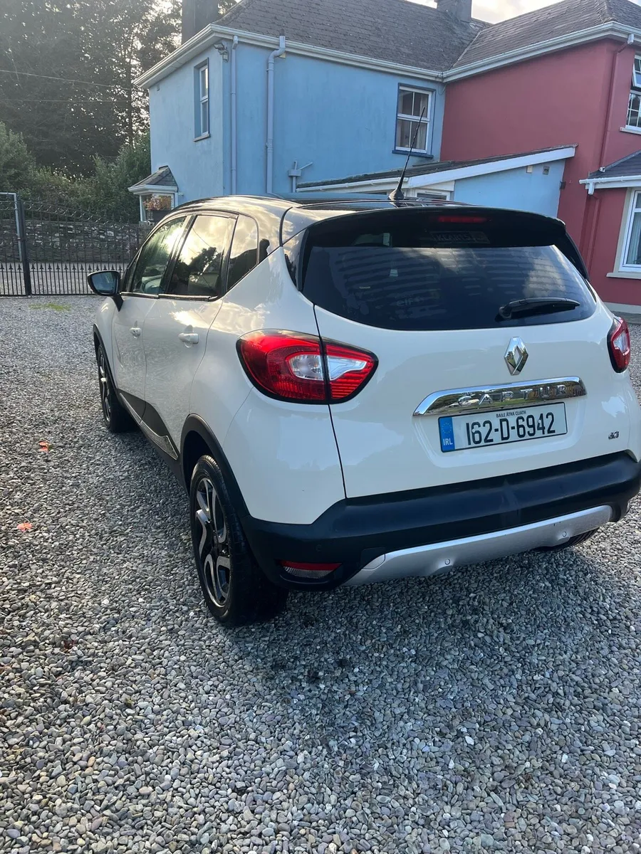 Renault Captur - IMMACULATE - Image 3