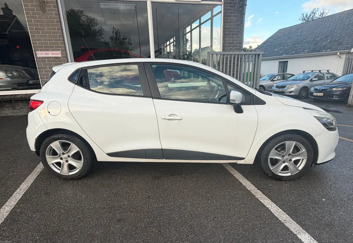 Renault Clio 1.2 Dynamique - Image 2