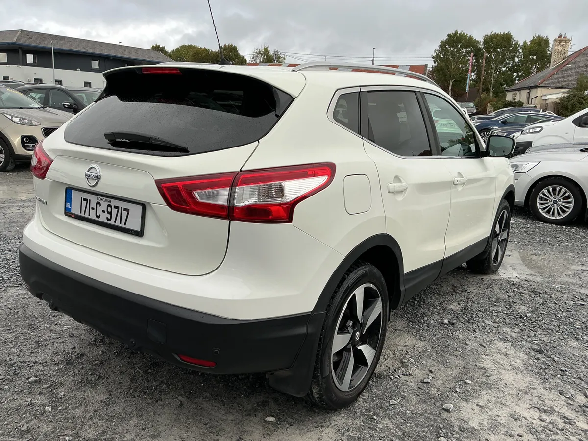 NISSAN QASHQAI 1.6 DIESEL LEATHER PANORAMIC ROOF - Image 5
