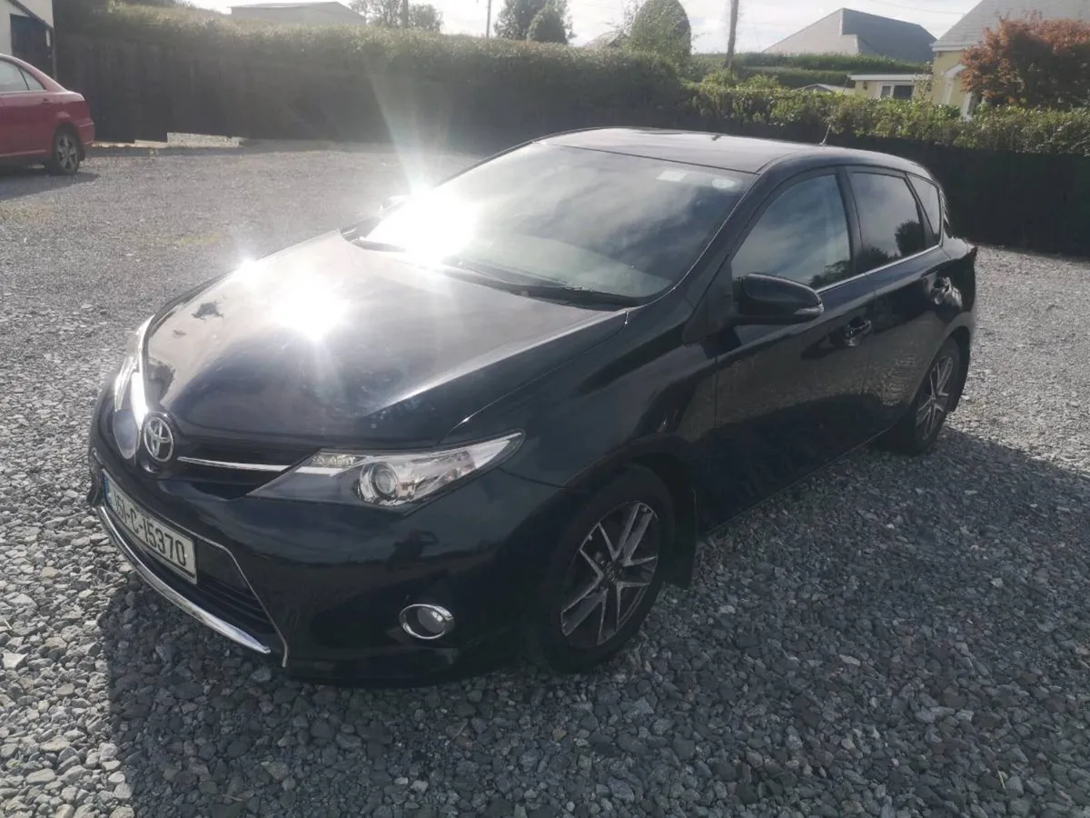 2025 Toyota Auris 1.4 D4D - Image 3