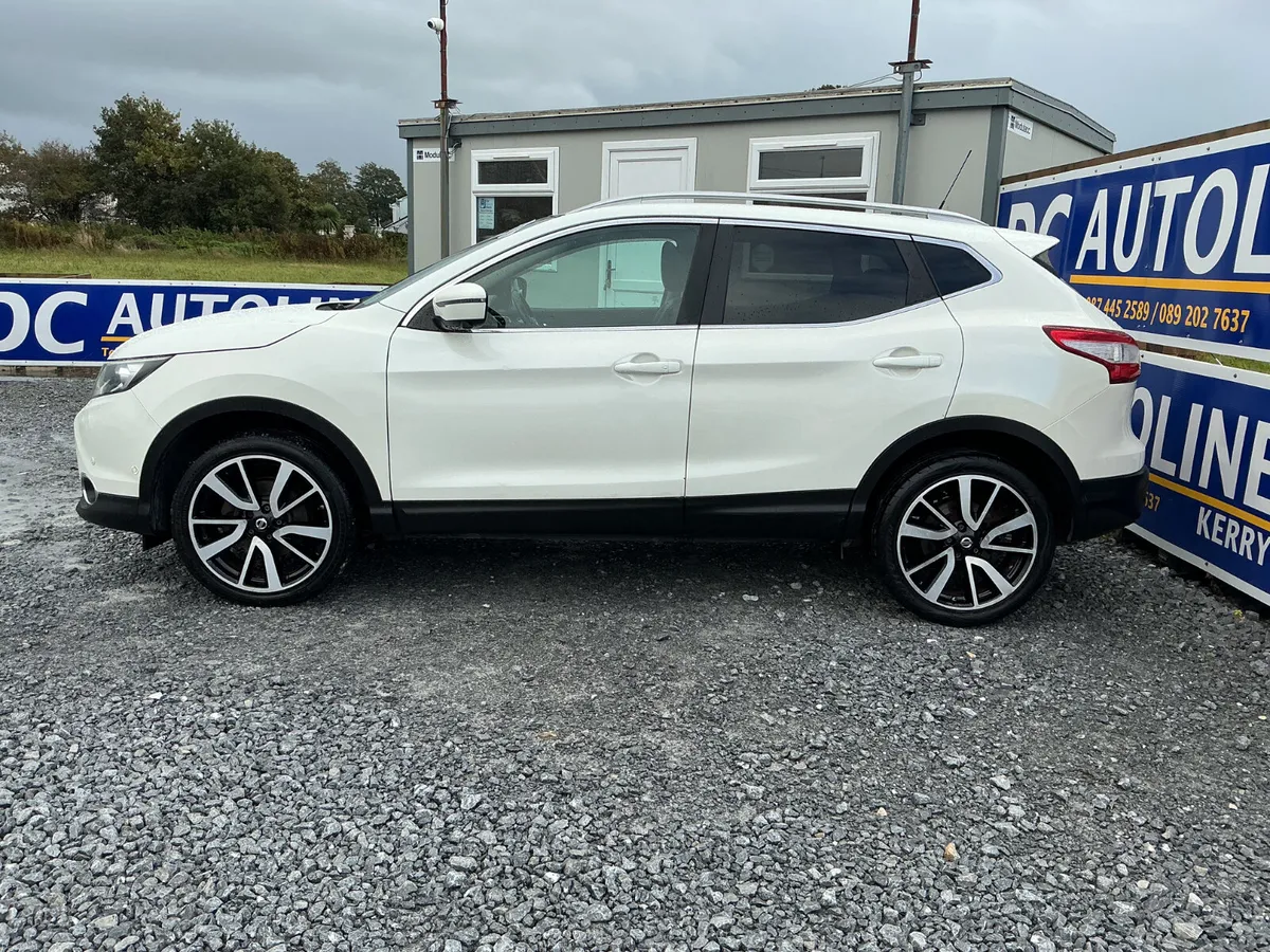 NISSAN QASHQAI 1.5 DIESEL LEATHER PANORAMIC ROOF - Image 5