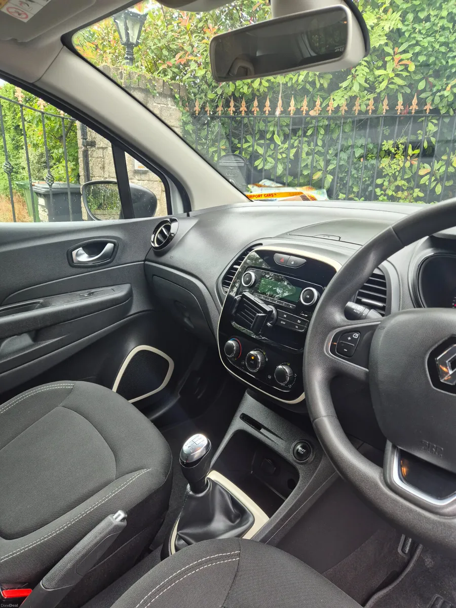 Renault Captur 2019 1.5 diesel - Image 2