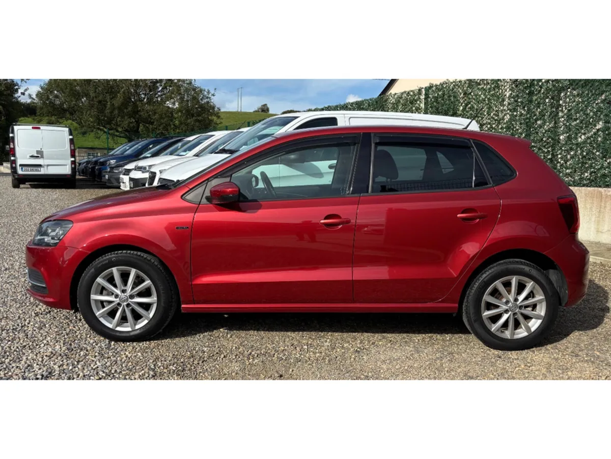 Volkswagen Polo Lounge Model TSI - Image 4
