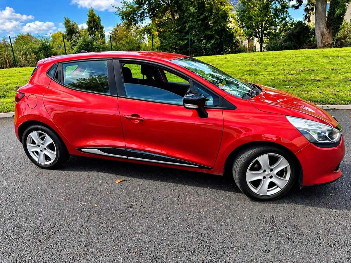 Renault Clio DYNAMIQUE 1.5 Diesel – NCT 08/2027 - Image 2