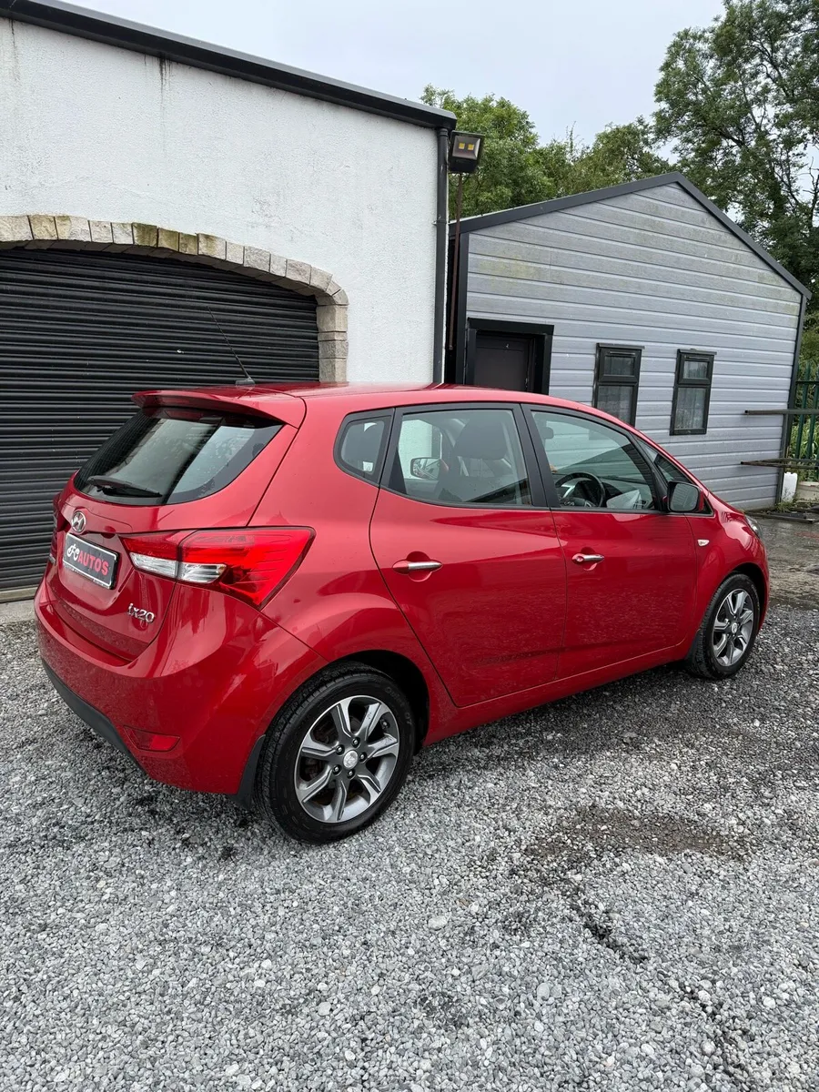 Hyundai ix20 Diesel 2016 - Image 2