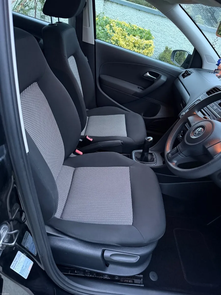 Volkswagen Polo 2010 - Image 5
