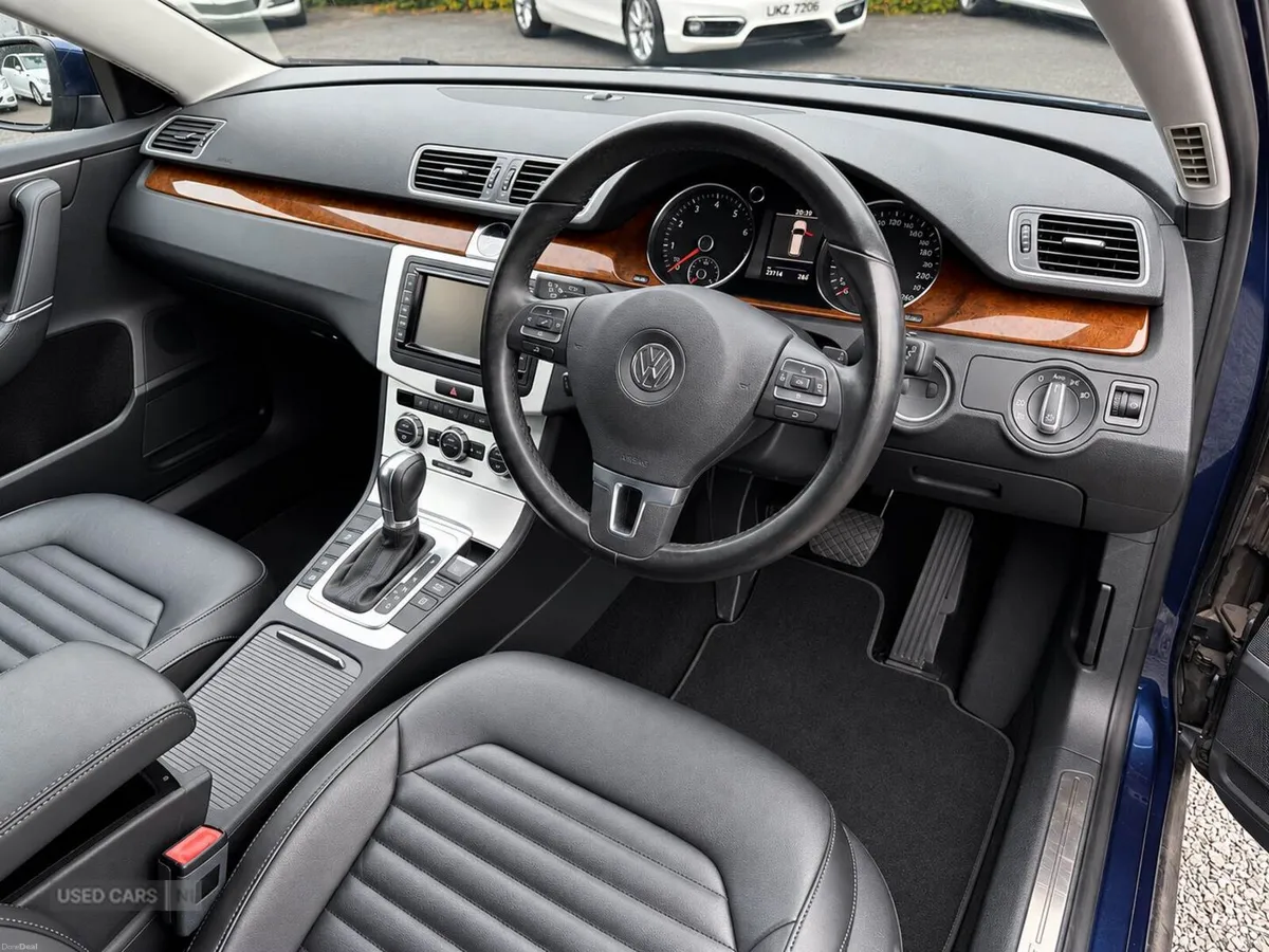 Volkswagen Passat 1.4 TSI R-Line Estate 5dr Petrol - Image 5