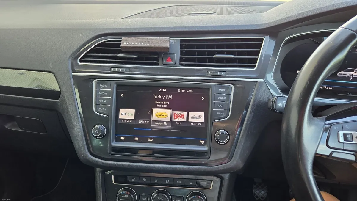 Volkswagen Tiguan 2016 - Image 5