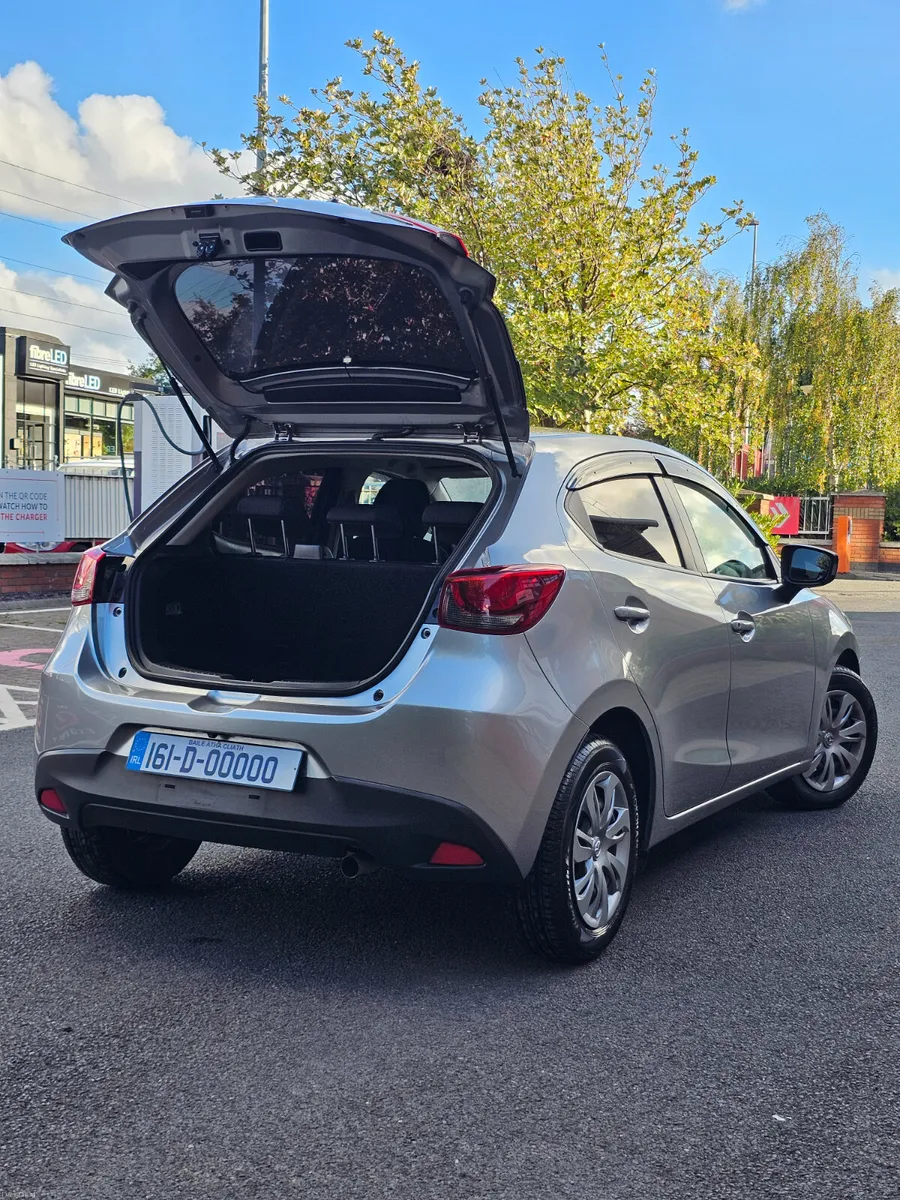 Mazda Demio Automatic 1.3 - Image 2