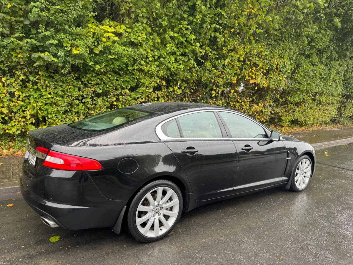 Jaguar XF  read add - Image 3