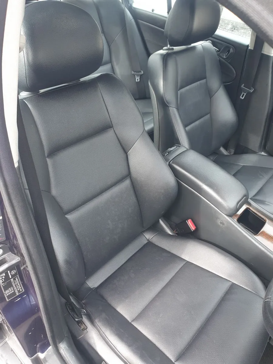 Mercedes-Benz C-Class 2007 - Image 4